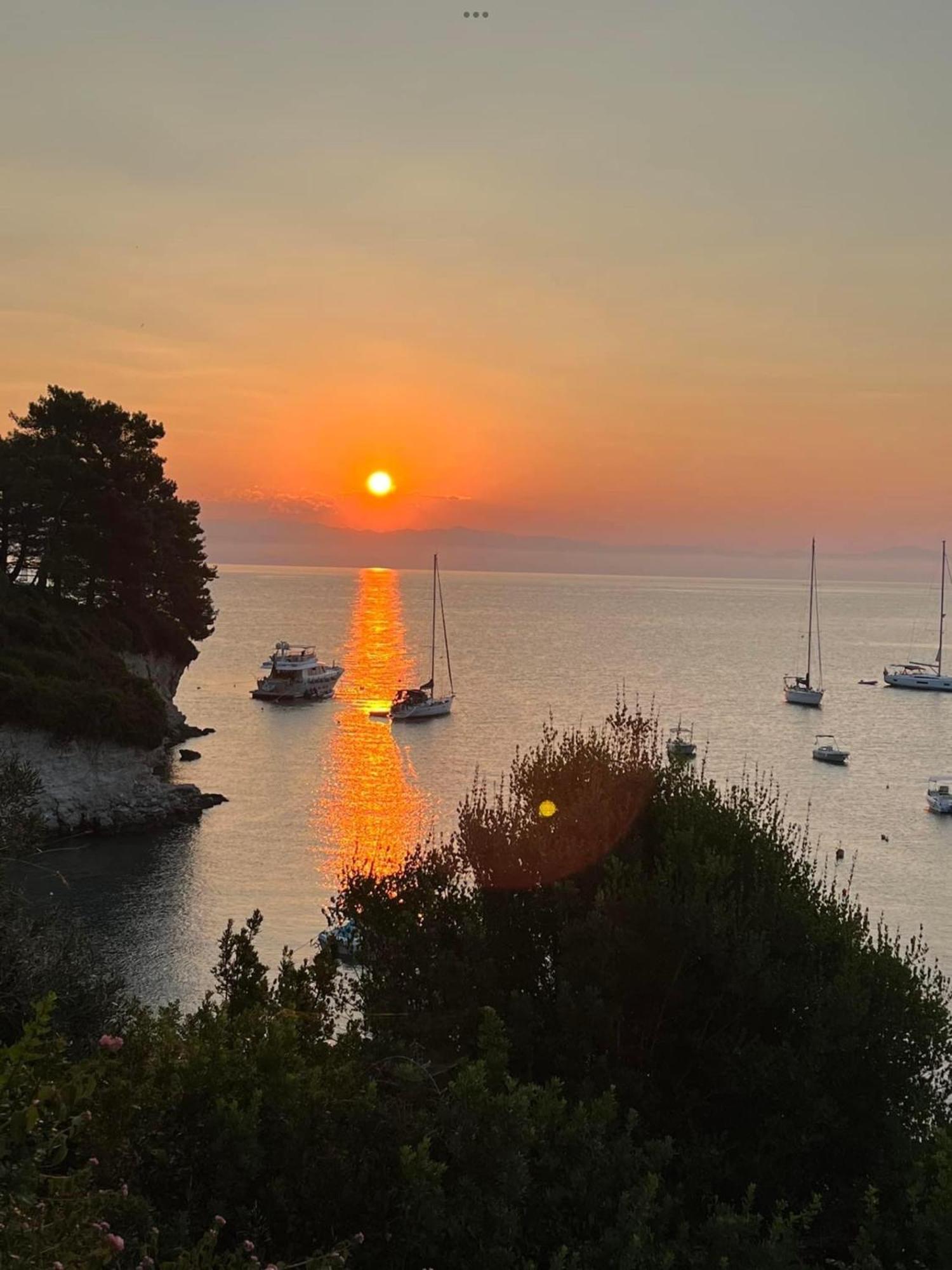 Aronis Spyros Panoramic Seaview Apartments Longós Eksteriør bilde