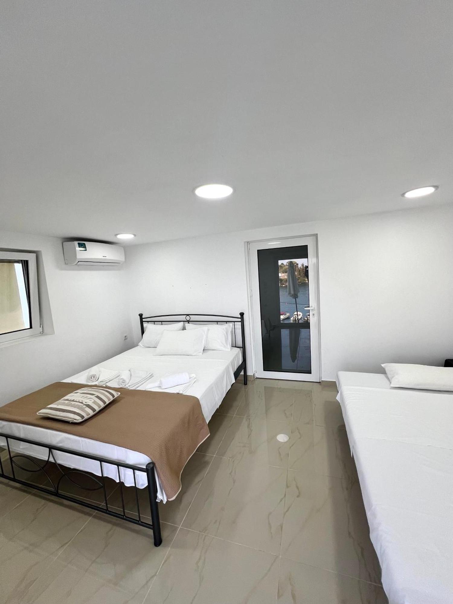 Aronis Spyros Panoramic Seaview Apartments Longós Rom bilde